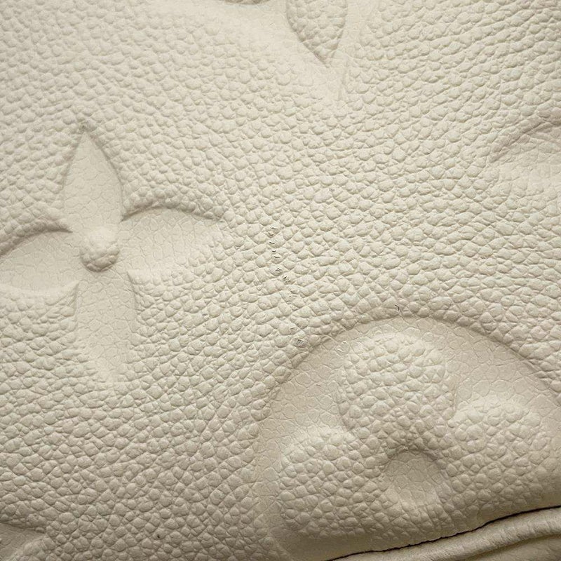 ルイヴィトン ショルダーウォレット モノグラム・アンプラント ウォレット オン チェーン・アイビー M82210