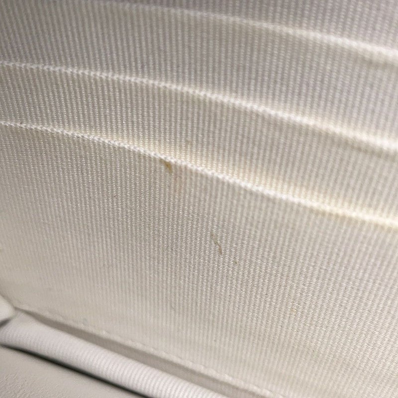 シャネル チェーンウォレット カメリア エンボス ココマーク キャビアスキン A47421 CHANEL 財布 白