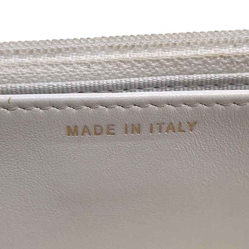 シャネル チェーンウォレット カメリア エンボス ココマーク キャビアスキン A47421 CHANEL 財布 白