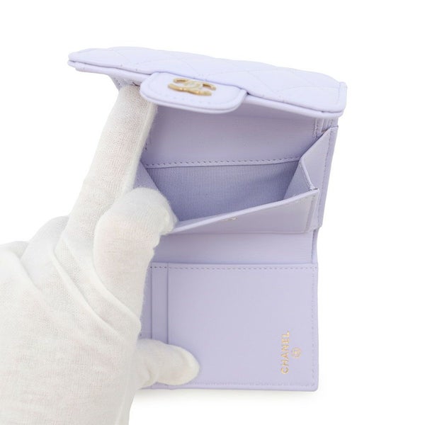 シャネル 三つ折り財布 マトラッセ ココマーク クラシック スモール フラップ ウォレット ラムスキン AP0229