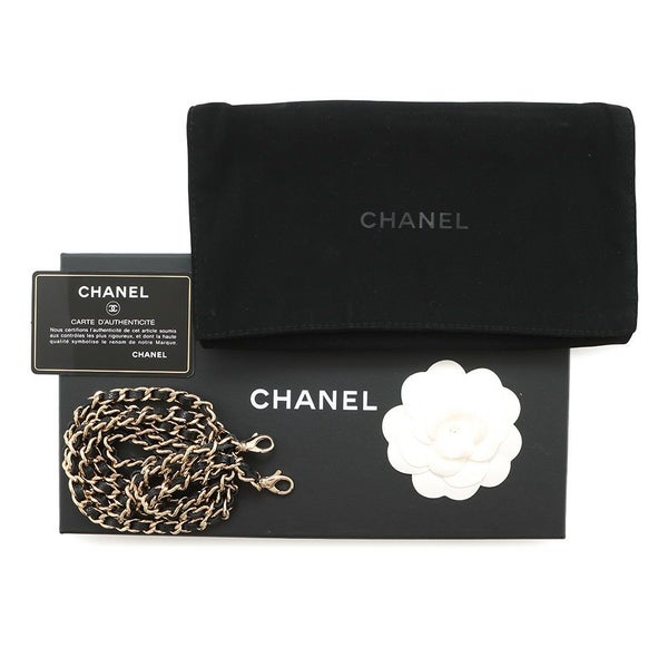 シャネル チェーンウォレット ココマーク マトラッセ キャビアスキン A82527 CHANEL ポシェット 財布 黒