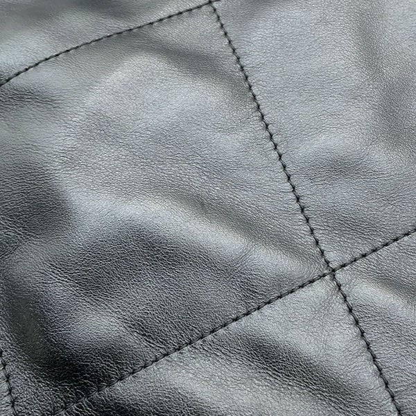 シャネル ハンドバッグ CHANEL 22 マトラッセ スモール シャイニーカーフ AS3260 ポーチ付き 黒