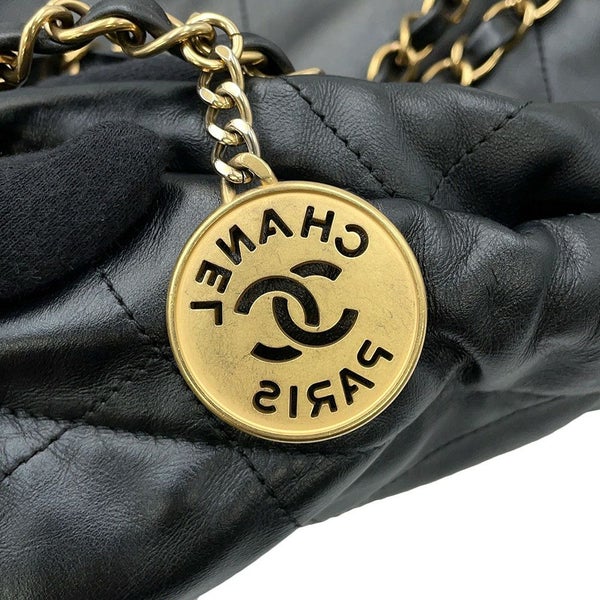 シャネル ハンドバッグ CHANEL 22 マトラッセ スモール シャイニーカーフ AS3260 ポーチ付き 黒