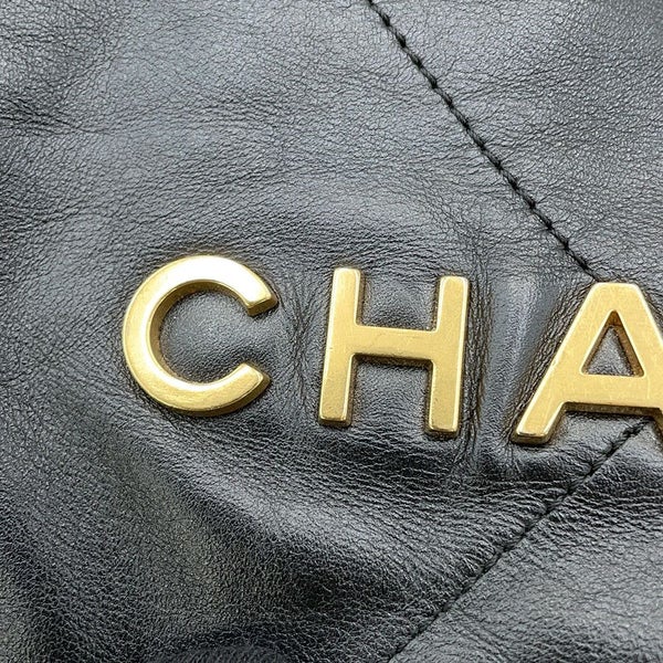 シャネル ハンドバッグ CHANEL 22 マトラッセ スモール シャイニーカーフ AS3260 ポーチ付き 黒