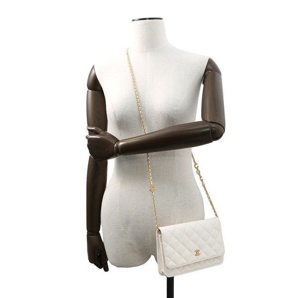 シャネル チェーンウォレット マトラッセ ココマーク ラムスキン AP3035 CHANEL 財布 白