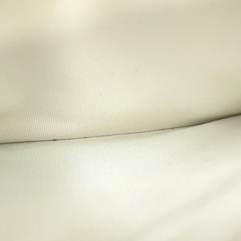 シャネル チェーンウォレット マトラッセ ココマーク ラムスキン AP3035 CHANEL 財布 白