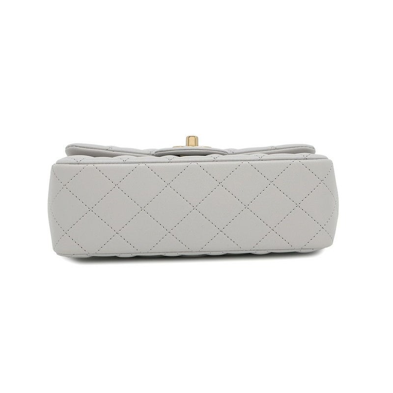 シャネル チェーンショルダーバッグ マトラッセ ココマーク トップハンドル ミニ フラップ ラムスキン AS2431 CHANEL