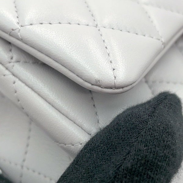 シャネル チェーンショルダーバッグ マトラッセ ココマーク トップハンドル ミニ フラップ ラムスキン AS2431 CHANEL