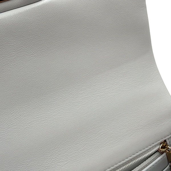 シャネル チェーンショルダーバッグ マトラッセ ココマーク トップハンドル ミニ フラップ ラムスキン AS2431 CHANEL