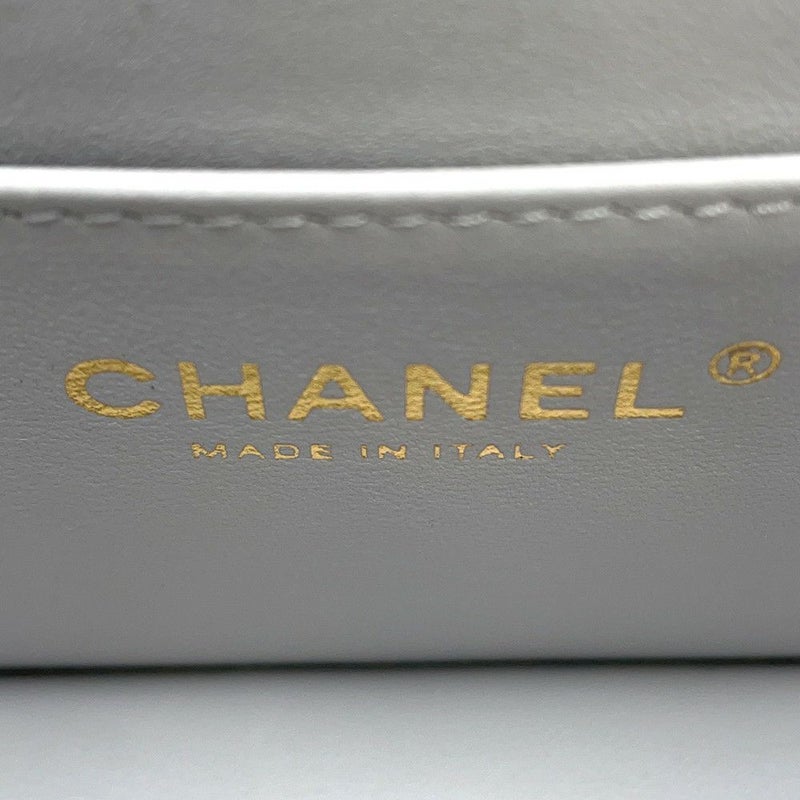 シャネル チェーンショルダーバッグ マトラッセ ココマーク トップハンドル ミニ フラップ ラムスキン AS2431 CHANEL