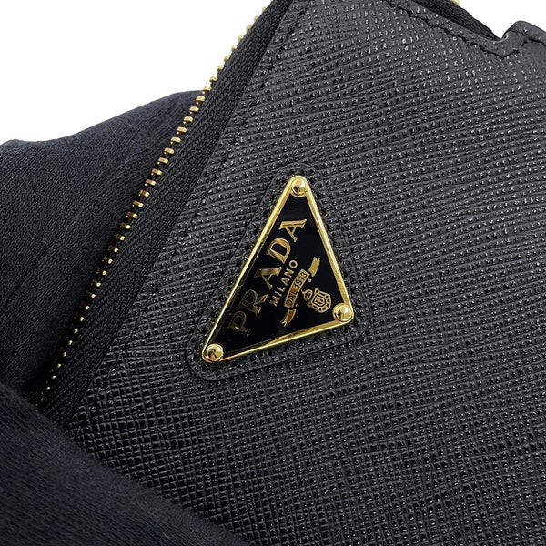 プラダ カードケース トライアングルロゴ カードホルダー サフィアーノレザー 1MC127 PRADA 財布 黒