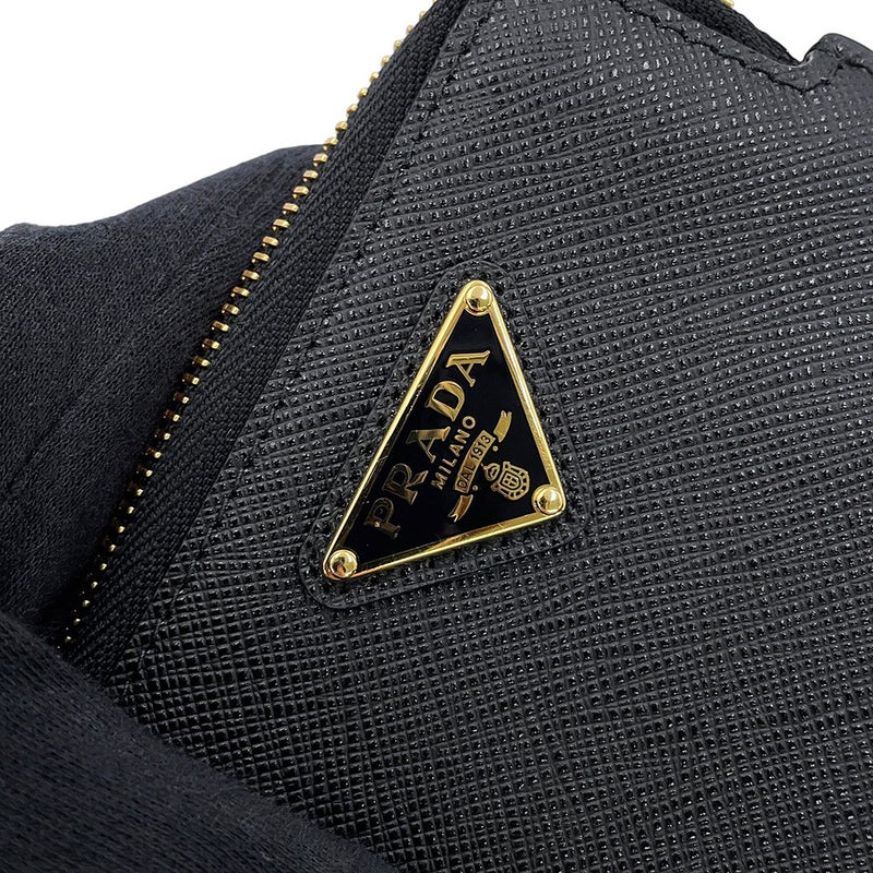 プラダ カードケース トライアングルロゴ カードホルダー サフィアーノレザー 1MC127 PRADA 財布 黒