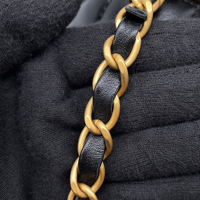 シャネル チェーンショルダーバッグ マトラッセ ミニ ボーリングバッグ ココマーク レザー AS5572 CHANEL 黒