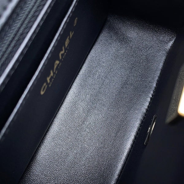 シャネル チェーンショルダーバッグ ミニ クラシック マトラッセ ココマーク ラムスキン A35200 CHANEL バッグ ミニマト 黒