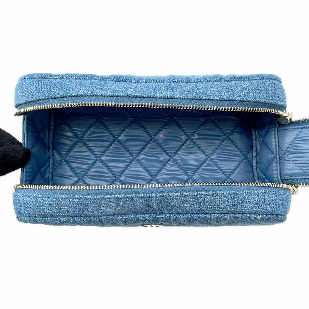 シャネル ポーチ マトラッセ ココマーク デニム AP3702 CHANEL コスメ