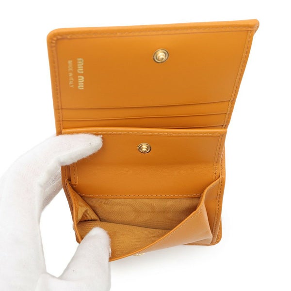 ミュウミュウ 二つ折り財布 マドラス ロゴ レザー 5MV204 Miu Miu財布