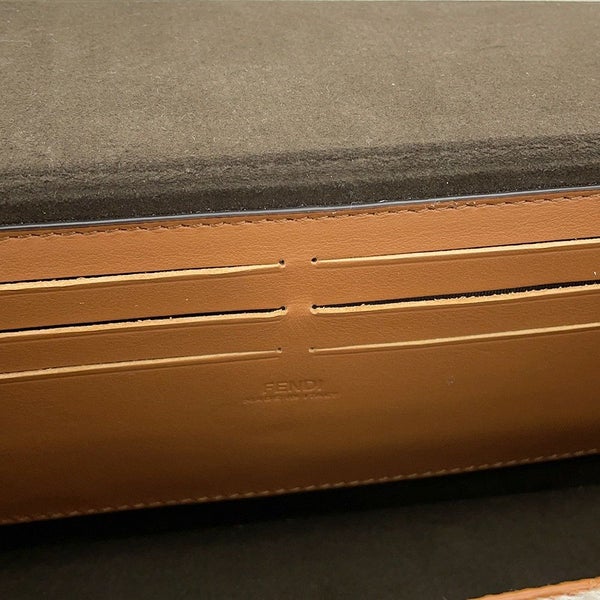 フェンディ ショルダーバッグ ソフトトランク バゲット シープスキン 7VA565 2way