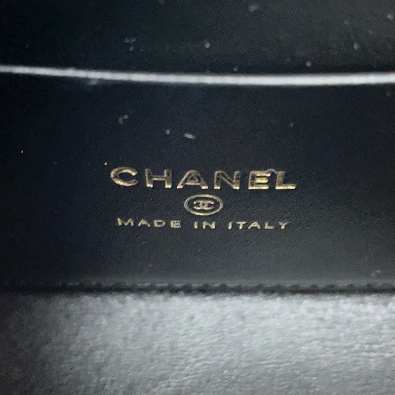 シャネル チェーンショルダーバッグ トップハンドル フォンケース マトラッセ ココマーク キャビアスキン AP3238 CHANEL 黒