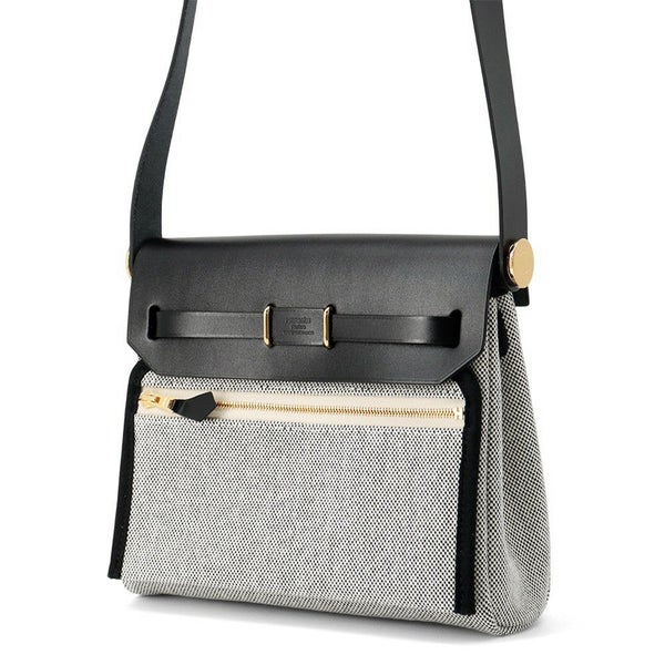 エルメス ショルダーバッグ エールバッグジップ ミニ ブラック/エクリュ/シルバー金具 トワルミリタリー/ヴァッシュハンター K刻印 黒