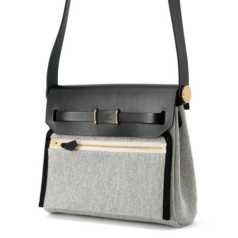 エルメス ショルダーバッグ エールバッグジップ ミニ ブラック/エクリュ/シルバー金具 トワルミリタリー/ヴァッシュハンター K刻印 黒