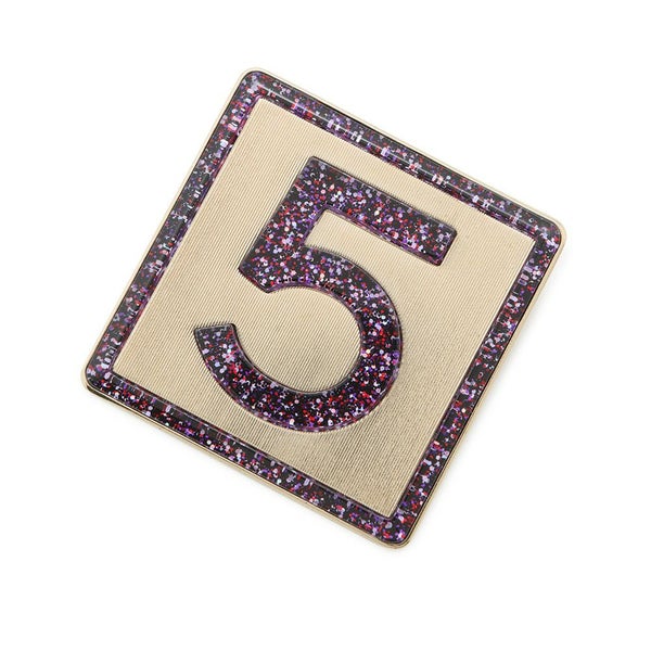 シャネル ブローチ No.5 メタル ラメ A21K CHANEL アクセサリー