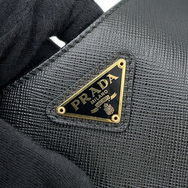 プラダ ショルダーバッグ Re-Edition 2005 サフィアーノ 1BH204 PRADA 2wayバッグ 黒 2way