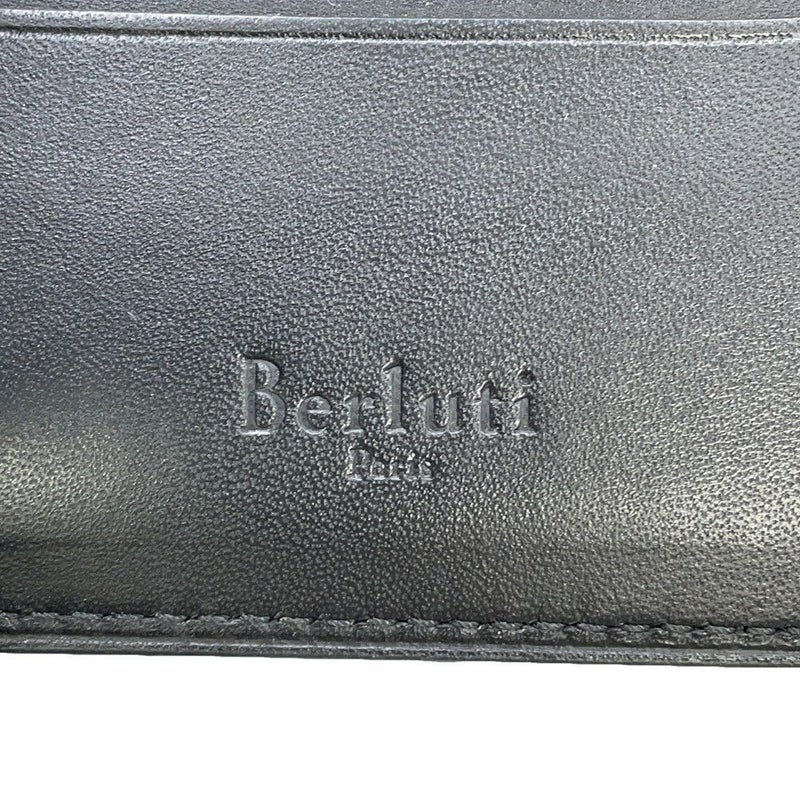 ベルルッティ 二つ折り財布 カリグラフィ レザー Berluti メンズ 黒