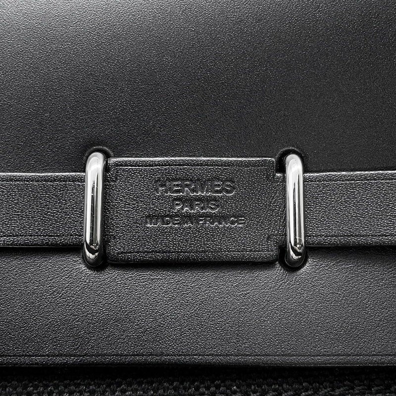 エルメス ショルダーバッグ エールバッグジップ ミニ ブラック/シルバー金具 トワルアッシュヴァイキング/ヴァッシュハンター W刻印 黒