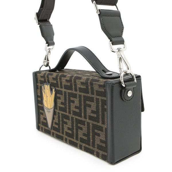 フェンディ ショルダーバッグ フェンディリシャス バゲット ソフトトランク ズッカ柄 7VA565 2024ウィンターホリデーメンズコレクション