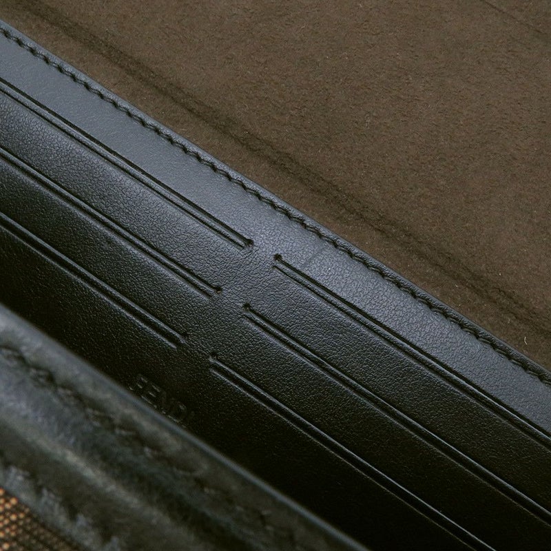 フェンディ ショルダーバッグ フェンディリシャス バゲット ソフトトランク ズッカ柄 7VA565 2024ウィンターホリデーメンズコレクション