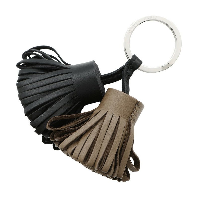 エルメス キーホルダー カルメン ウノドス ブラック/エトゥープ/シルバー金具 ラムスキン HERMES 黒