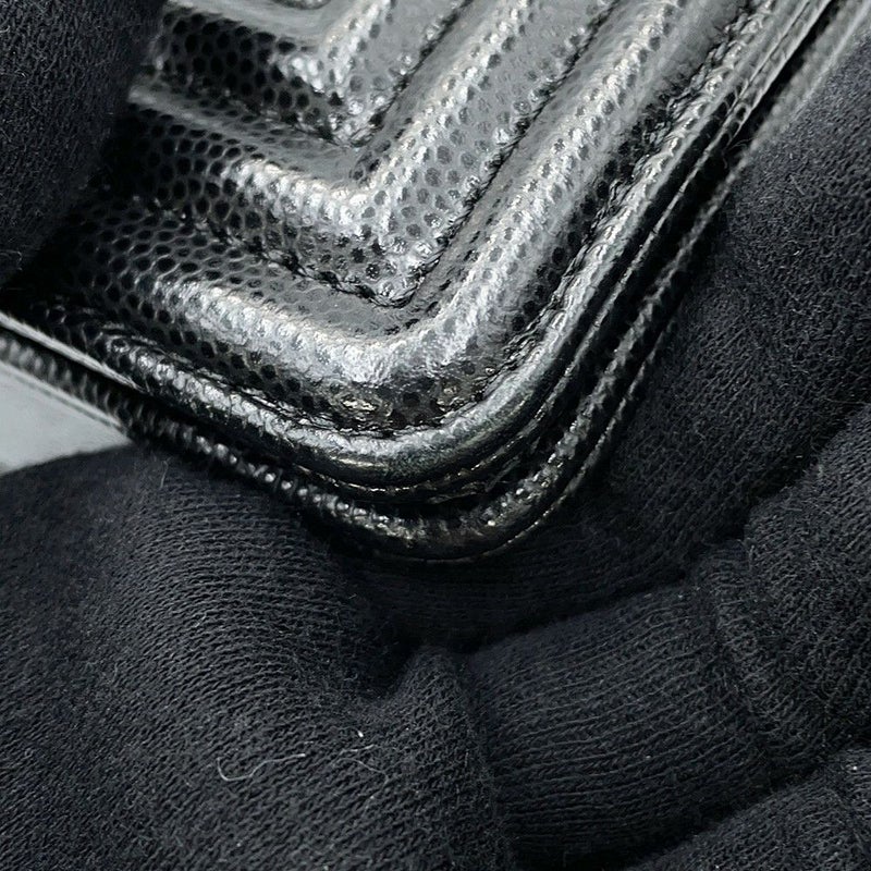 シャネル チェーンショルダーバッグ ボーイシャネル スモール マトラッセ ココマーク キャビアスキン A67085 CHANEL 黒