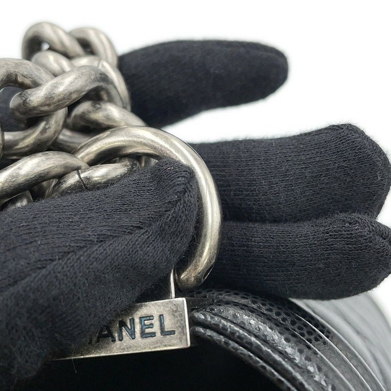 シャネル チェーンショルダーバッグ ボーイシャネル スモール マトラッセ ココマーク キャビアスキン A67085 CHANEL 黒