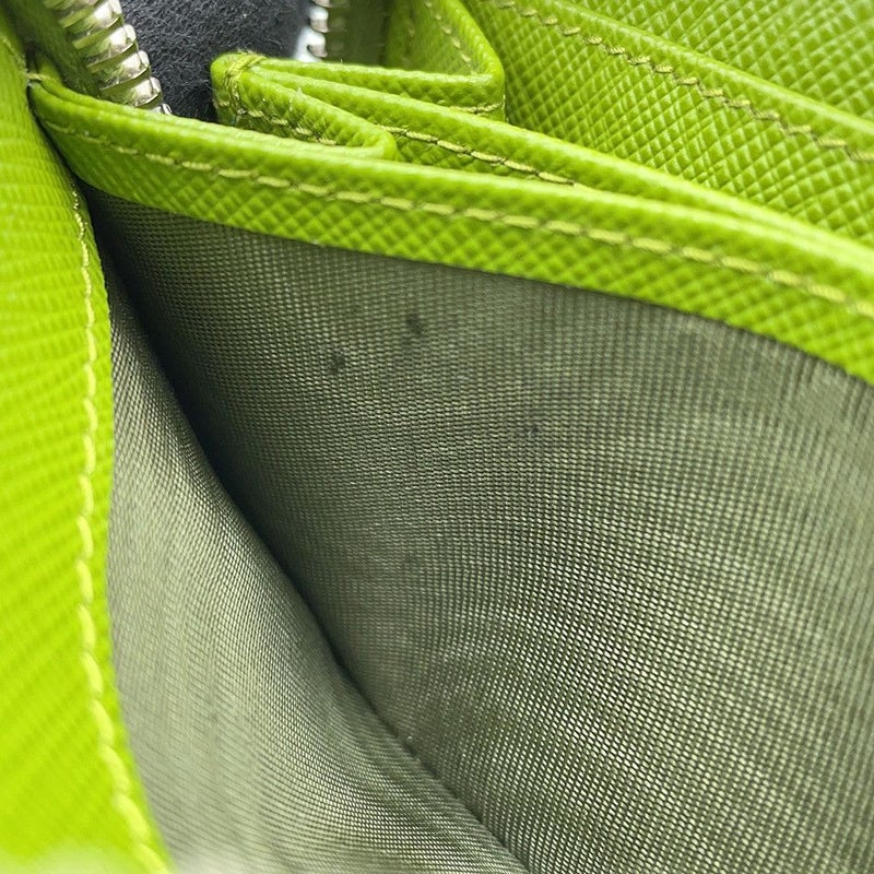 プラダ コインケース サフィアーノ トライアングルロゴ ラウンドファスナー 2MM003 PRADA 財布 小銭入れ