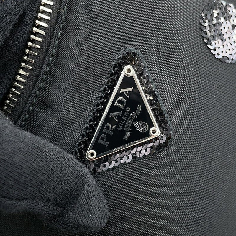 プラダ ショルダーバッグ Re-Edition 2005 Re-Nylon ポルカドット ナイロン スパンコール 1BH204 PRADA 2way 黒
