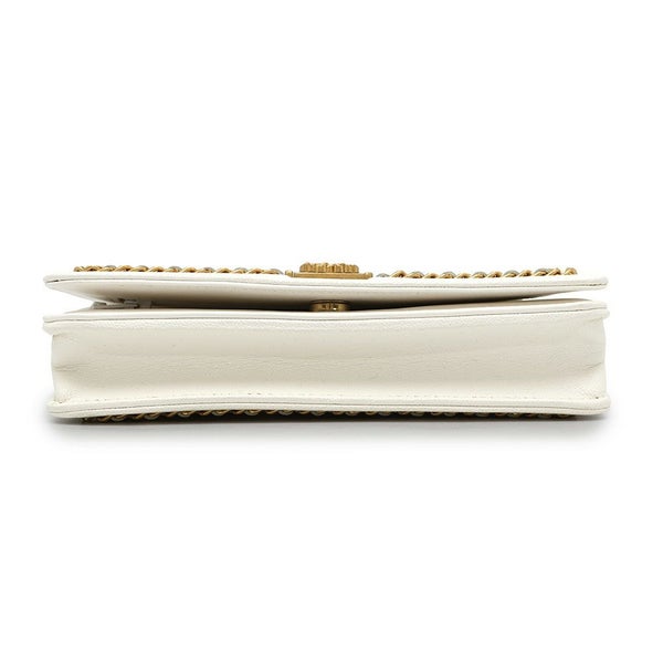 シャネル チェーンウォレット ボーイシャネル マトラッセ ココマーク CHANEL 財布 ショルダーバッグ 白