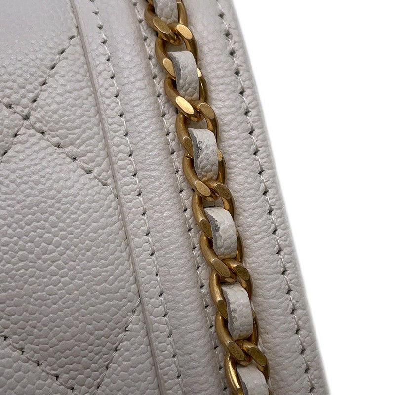 シャネル チェーンウォレット ボーイシャネル マトラッセ ココマーク CHANEL 財布 ショルダーバッグ 白