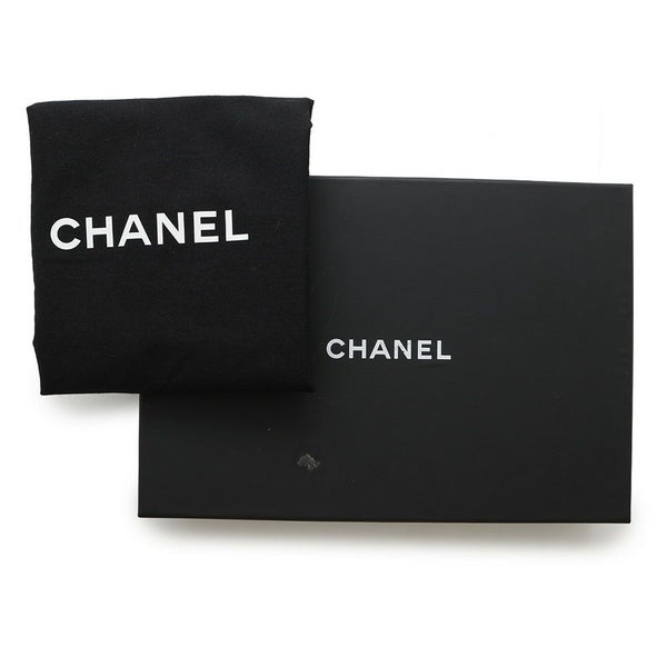 シャネル チェーンウォレット ボーイシャネル マトラッセ ココマーク CHANEL 財布 ショルダーバッグ 白