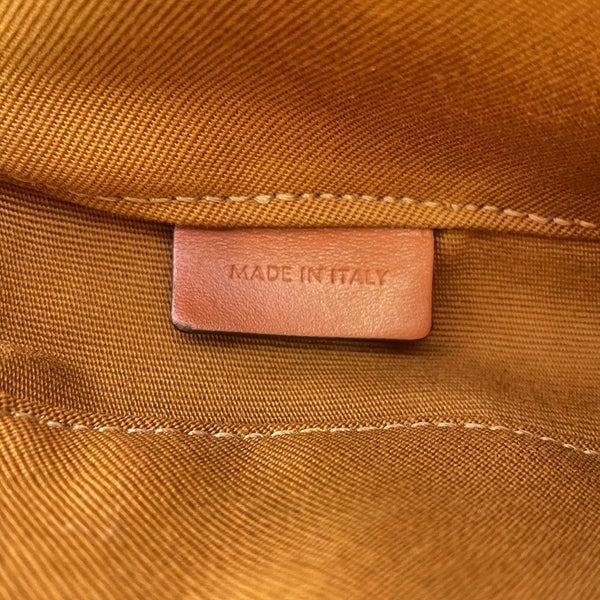 セリーヌ ショルダーバッグ ミニ トライアングル トリオンフ 195902 CELINE ポシェット 白