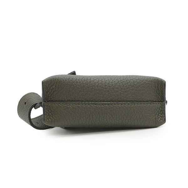 ロエベ ボディバッグ アナグラム バーティカル Tポケット レザー C500P02X02 LOEWE