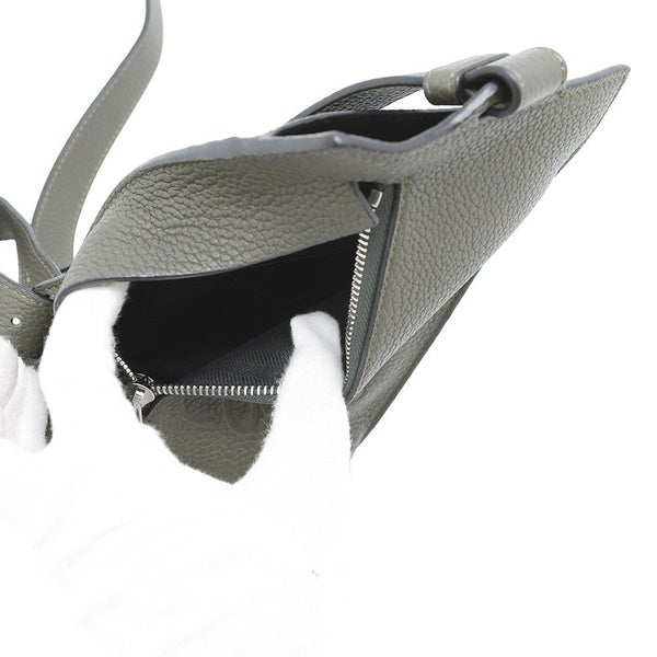 ロエベ ボディバッグ アナグラム バーティカル Tポケット レザー C500P02X02 LOEWE