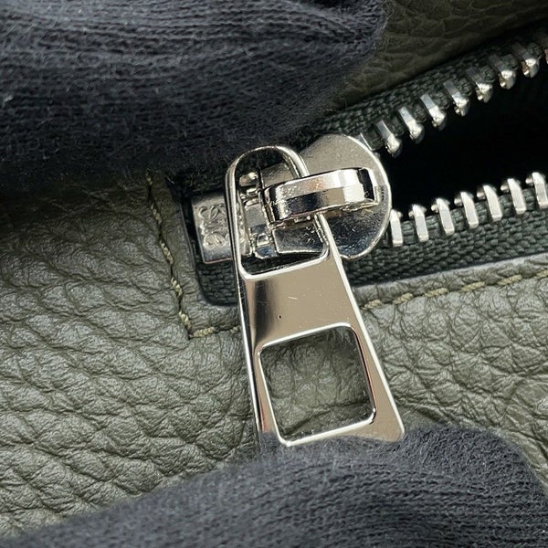 ロエベ ボディバッグ アナグラム バーティカル Tポケット レザー C500P02X02 LOEWE