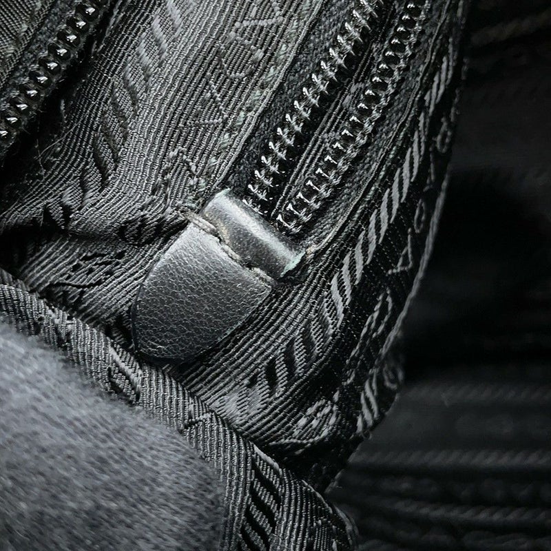 プラダ ショルダーバッグ タッセル ナイロン PRADA ポシェット 黒