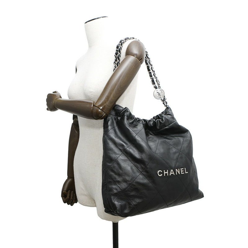 シャネル チェーンショルダーバッグ CHANEL22 スモール シャイニーカーフスキン AS3260 CHANEL ポーチ付き 黒