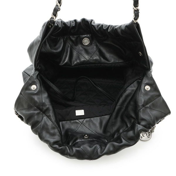 シャネル チェーンショルダーバッグ CHANEL22 スモール シャイニーカーフスキン AS3260 CHANEL ポーチ付き 黒