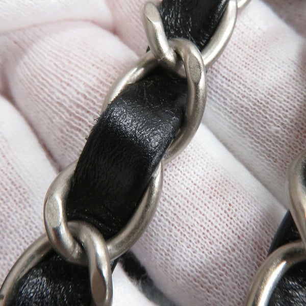 シャネル チェーンショルダーバッグ CHANEL22 スモール シャイニーカーフスキン AS3260 CHANEL ポーチ付き 黒