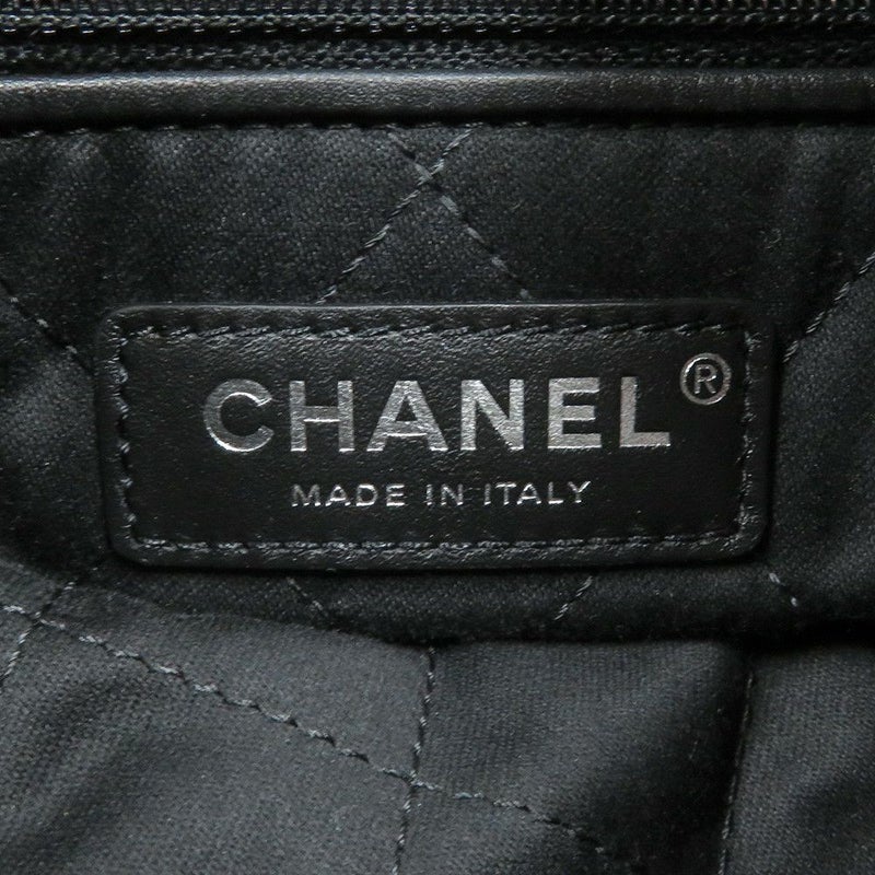 シャネル チェーンショルダーバッグ CHANEL22 スモール シャイニーカーフスキン AS3260 CHANEL ポーチ付き 黒