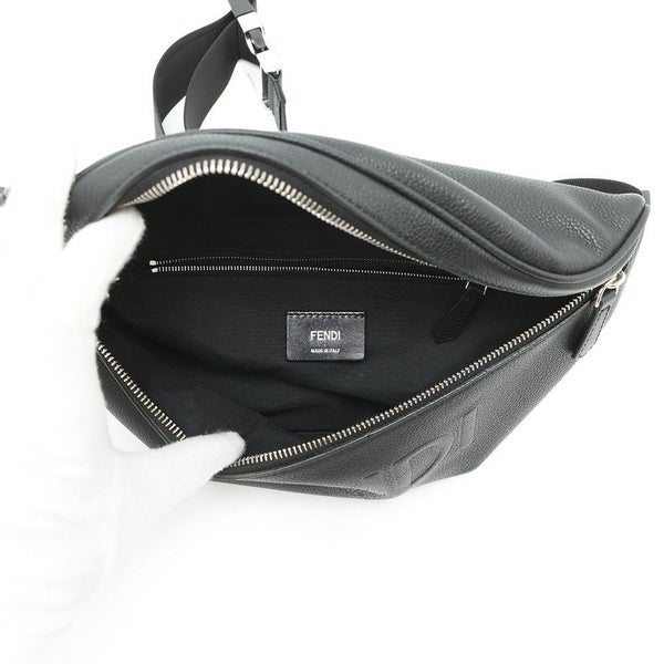 フェンディ ボディバッグ ロゴエンボス レザー 7VA562 FENDI 黒