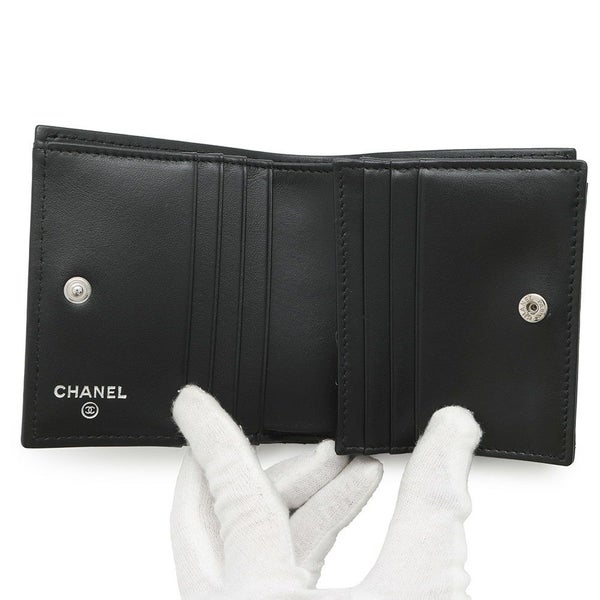 シャネル 二つ折り財布 ココマーク マトラッセ スモールウォレット AP4381 CHANEL 黒