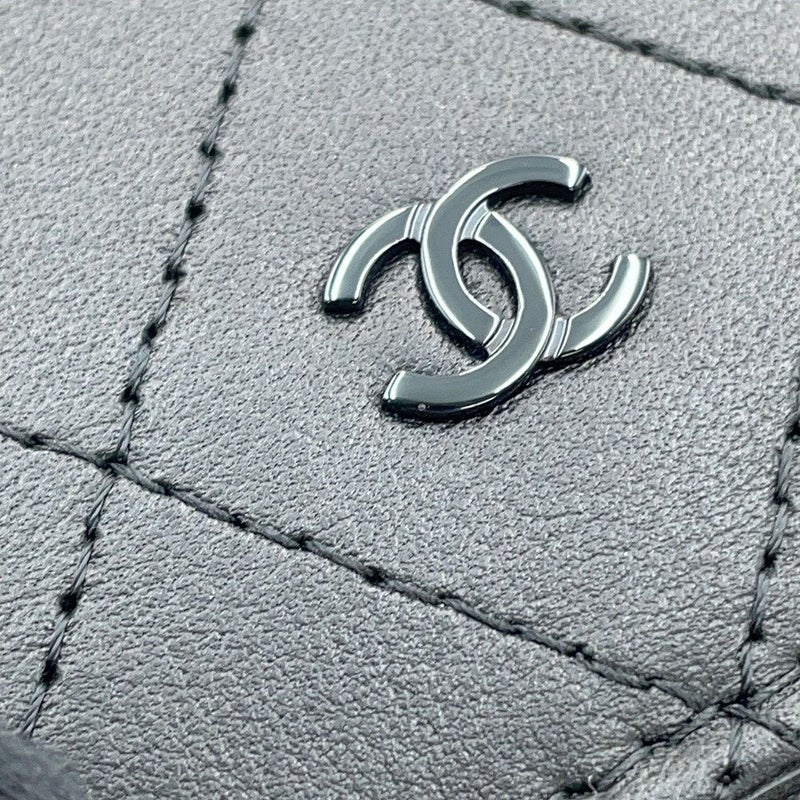 シャネル 二つ折り財布 ココマーク マトラッセ スモールウォレット AP4381 CHANEL 黒